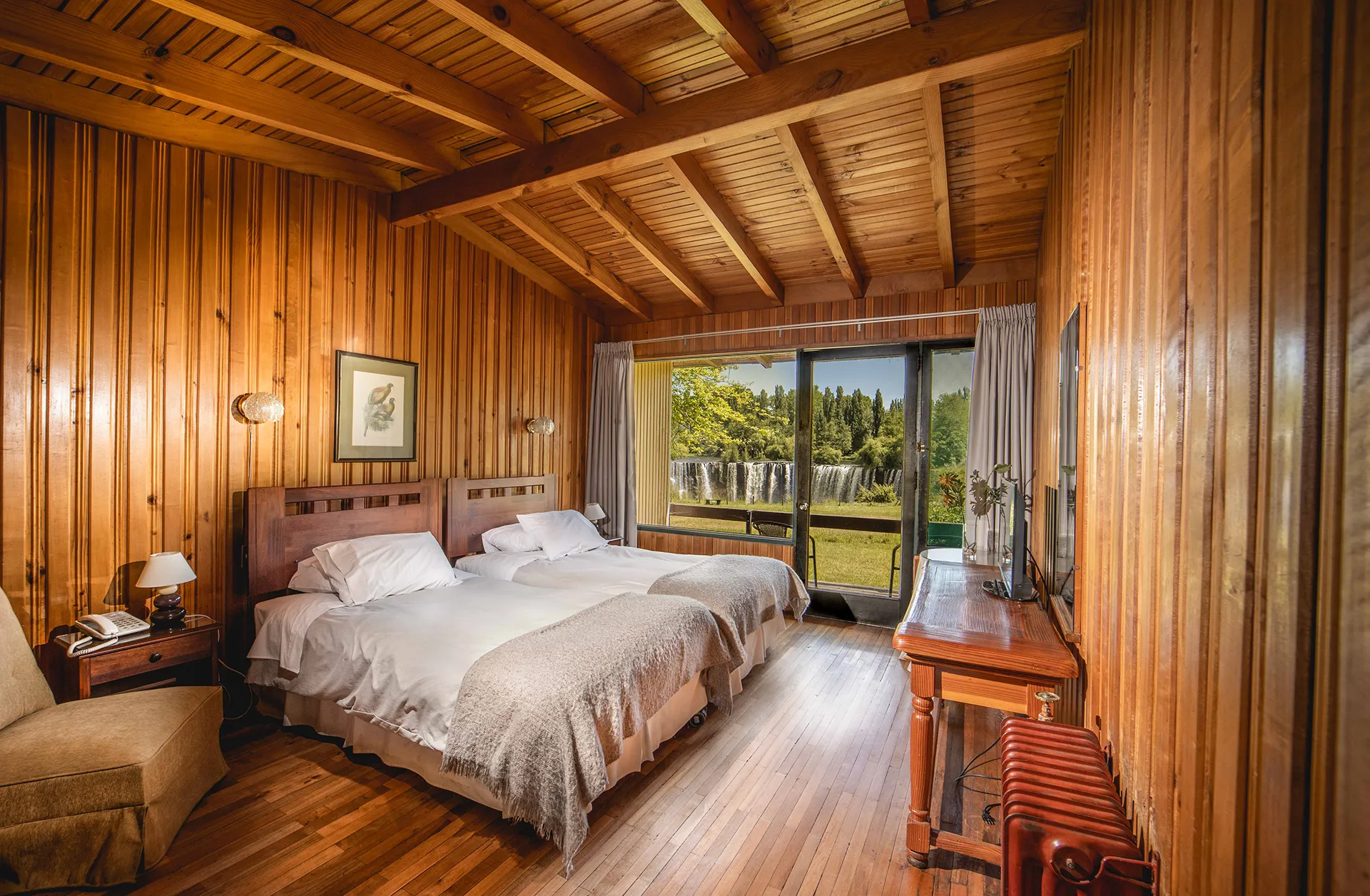 Edificio Q y Hotel Salto del Laja · Interiorismo — imagen 18